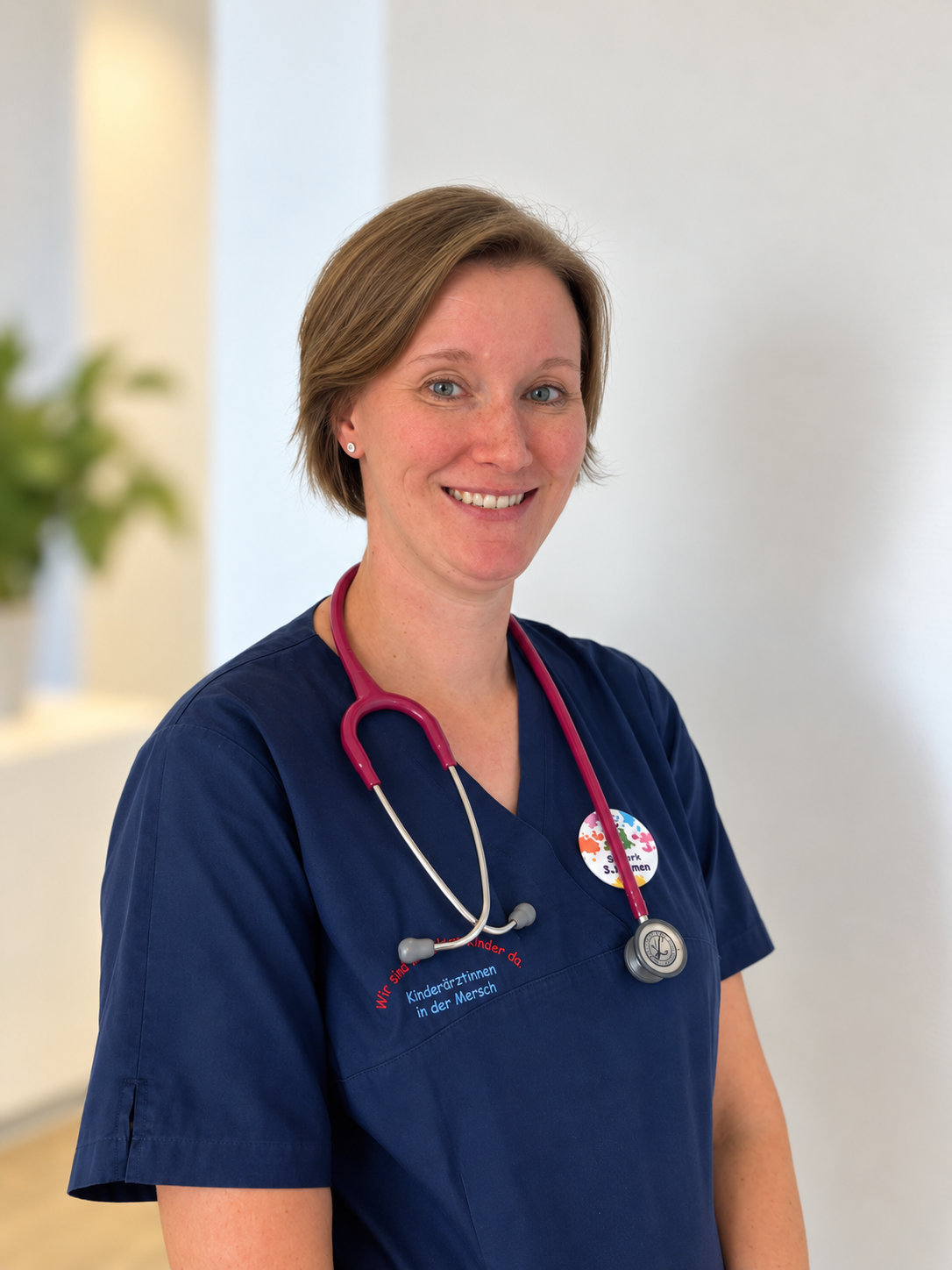 Porträt von Sarah Mertens, Fachärztin für Kinder- und Jugendmedizin